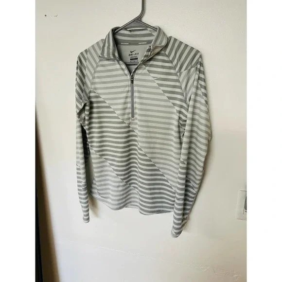 Nike Dri-Fit 1/2 Zip Long Sleeve - Picture 2 of 6